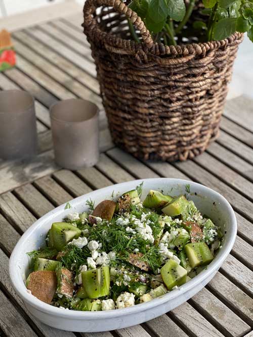 Sallad med kiwi