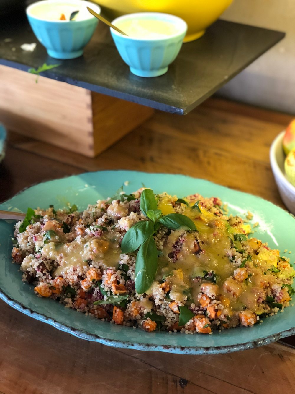 Supergod quinoa- och sötpotatissallad