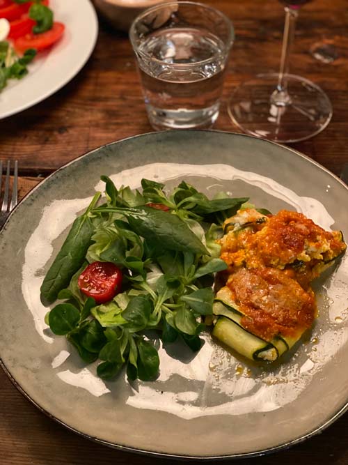 Squashknyten med ricottaost i tomatsås