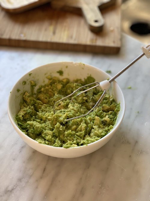 Zucchini och halloumipuckar